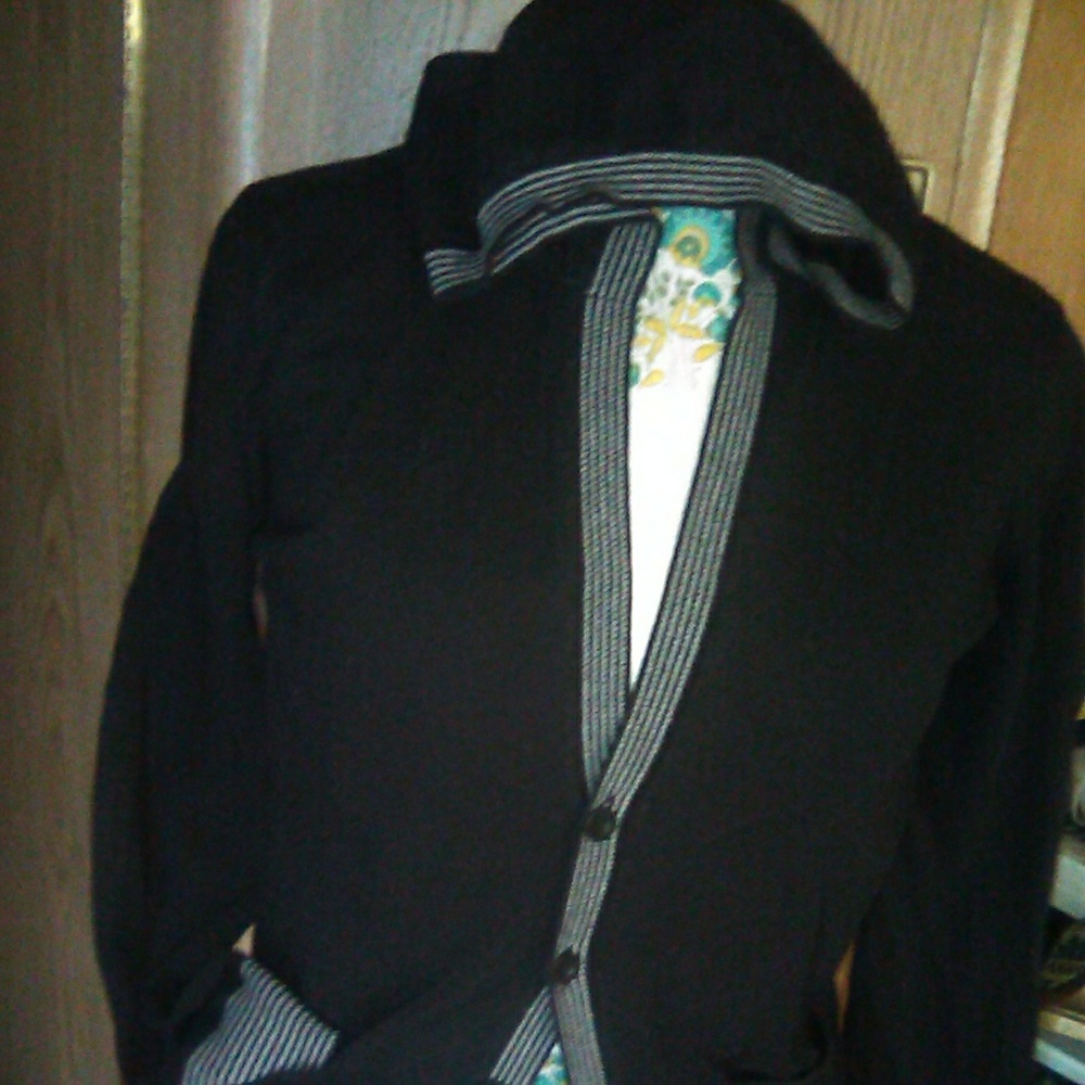 Bundle small sweaters